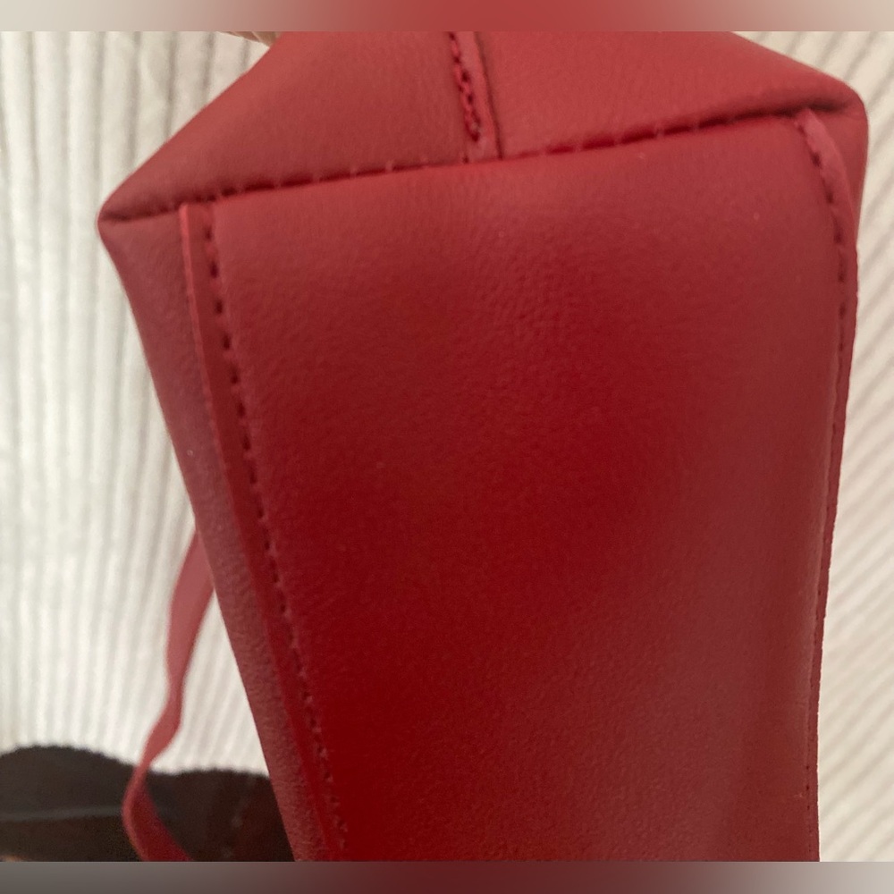Betty Boop Red satchel style Handbag/ Shoulder Bag - Picture 11 of 12